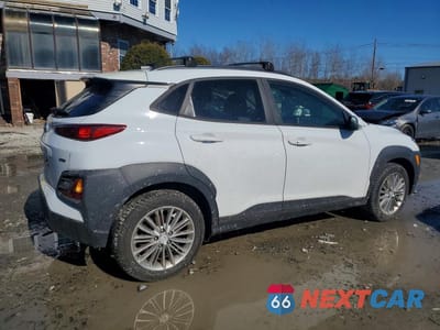 Trzecie zdjęcie samochodu z tyłu: 2020 HYUNDAI KONA SEL VIN:KM8K2CAA4LU463666 - miniatura