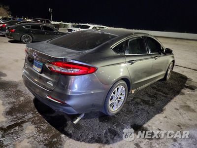 Trzecie zdjęcie samochodu z tyłu: 2019 FORD FUSION SE VIN:3FA6P0HD8KR216250 - miniatura