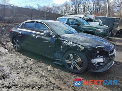 Czwarte zdjęcie samochodu z boku: 2025 MERCEDES-BENZ C 300 4MATIC VIN:W1KAF4HB9SR250177 - miniatura