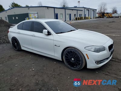 Czwarte zdjęcie samochodu z boku: 2013 BMW 528 XI VIN:WBAXH5C56DD115497 - miniatura