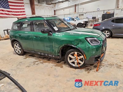 Czwarte zdjęcie samochodu z boku: 2025 MINI COUNTRYMAN S ALL4 VIN:WMZ23GA0XS7P69705 - miniatura