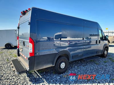 Trzecie zdjęcie samochodu z tyłu: 2021 RAM PROMASTER 3500 DELIVERY VAN VIN:3C6MRVJG6ME579712 - miniatura