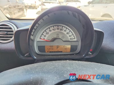 Zdjęcie 9 z 12 samochodu: 2014 SMART FORTWO PURE VIN:WMEEJ3BA2EK757330 - miniatura