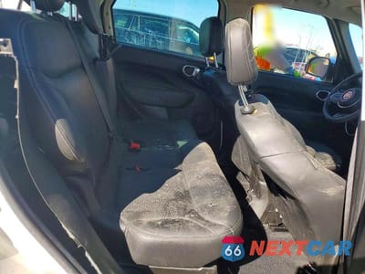 Zdjęcie 10 z 12 samochodu: 2018 FIAT 500L LOUNGE VIN:ZFBCFACH9JZ041598 - miniatura