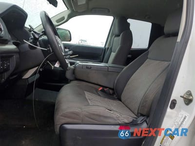 Zdjęcie 7 z 11 samochodu: 2017 TOYOTA TUNDRA SR5 4WD 5.7L V8 DOUBLE CAB VIN:5TFUY5F18HX601733 - miniatura