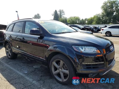 Czwarte zdjęcie samochodu z boku: 2015 AUDI Q7 PREMIUM PLUS VIN:WA1LGAFE0FD029351 - miniatura