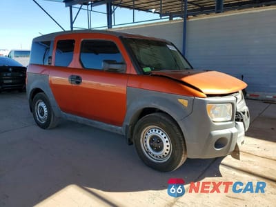 Czwarte zdjęcie samochodu z boku: 2004 HONDA ELEMENT DX VIN:5J6YH18224L008428 - miniatura