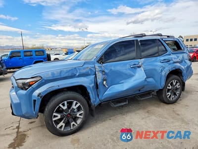 2025 TOYOTA 4RUNNER TRD SPORT PREMIUM JTEVA5BR0S5002926 - główne zdjęcie licytacji z USA - miniatura