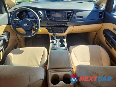 Zdjęcie 8 z 12 samochodu: 2016 KIA SEDONA LX VIN:KNDMB5C14G6162444 - miniatura