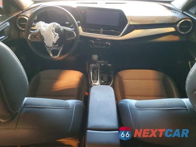 Zdjęcie 8 z 12 samochodu: 2025 CHEVROLET TRAX 1LT VIN:KL77LHEP2SC206896 - miniatura