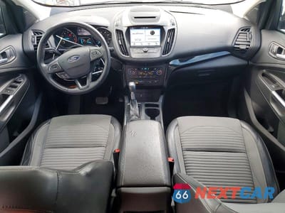 Zdjęcie 8 z 14 samochodu: 2018 FORD ESCAPE SE VIN:1FMCU0GD2JUA96908 - miniatura