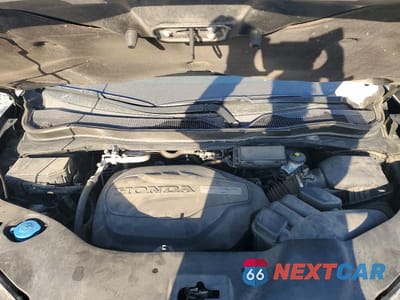 Zdjęcie 12 z 13 samochodu: 2017 HONDA PILOT TOURING VIN:5FNYF6H96HB018507 - miniatura