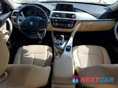 Zdjęcie 8 z 13 samochodu: 2018 BMW 320 I VIN:WBA8E1G56JNU93423 - miniatura