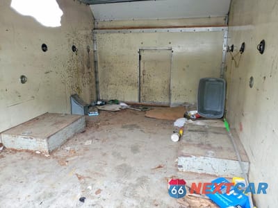 Zdjęcie 10 z 14 samochodu: 2000 CHEVROLET EXPRESS G3500 DELIVERY TRUCK VIN:1GBHG31R4Y1162642 - miniatura