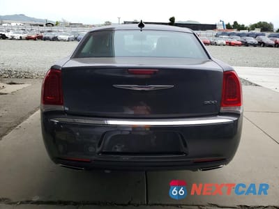 Zdjęcie 6 z 11 samochodu: 2019 CHRYSLER 300 TOURING VIN:2C3CCAAG2KH568954 - miniatura