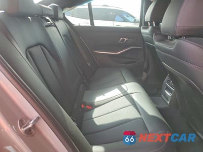 Zdjęcie 10 z 12 samochodu: 2025 BMW 330I VIN:3MW69CW0XS8F16591 - miniatura