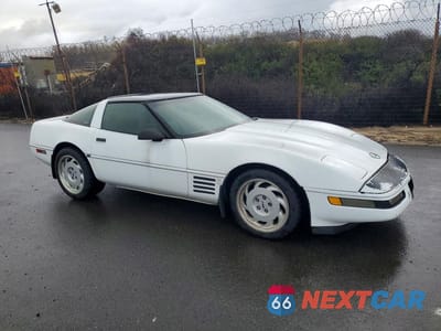 Czwarte zdjęcie samochodu z boku: 1991 CHEVROLET CORVETTE VIN:1G1YY2381M5107259 - miniatura