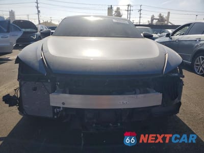 Piąte zdjęcie samochodu w środku: 2023 AUDI E-TRON GT PREMIUM PLUS VIN:WAUCJBFW2P7005913 - miniatura