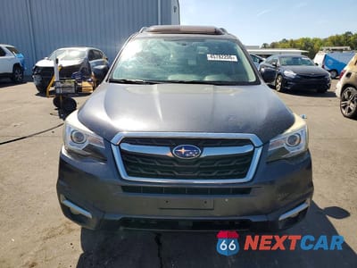 Piąte zdjęcie samochodu w środku: 2017 SUBARU FORESTER 2.5I TOURING VIN:JF2SJAWC5HH569020 - miniatura