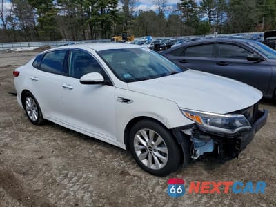 Czwarte zdjęcie samochodu z boku: 2018 KIA OPTIMA EX VIN:5XXGU4L34JG257291 - miniatura