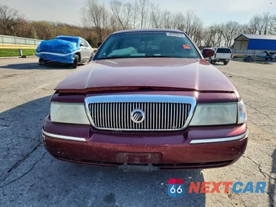 Piąte zdjęcie samochodu w środku: 2004 MERCURY GRAND MARQUIS GS VIN:2MEFM74W64X672978 - miniatura