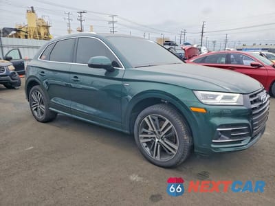Czwarte zdjęcie samochodu z boku: 2020 AUDI Q5 E PREMIUM PLUS VIN:WA1E2AFY1L2093410 - miniatura