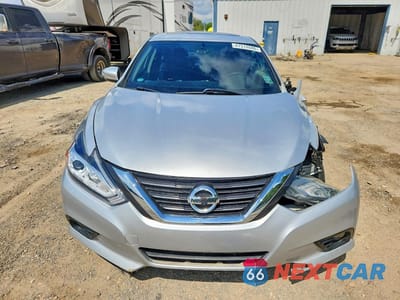 Piąte zdjęcie samochodu w środku: 2016 NISSAN ALTIMA 2.5 SL VIN:1N4AL3AP0GC157826 - miniatura