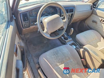 Zdjęcie 8 z 12 samochodu: 2000 TOYOTA TACOMA PRERUNNER V6 VIN:4TASN92N3YZ678199 - miniatura