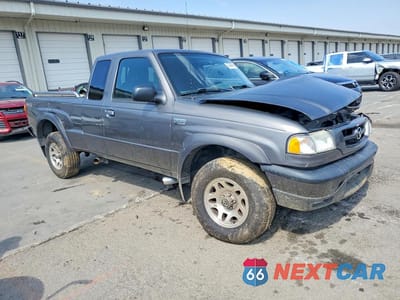 Czwarte zdjęcie samochodu z boku: 2005 MAZDA B3000 CAB PLUS VIN:4F4YR46U15PM03727 - miniatura