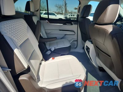 Zdjęcie 11 z 14 samochodu: 2024 GMC ACADIA DENALI VIN:1GKENRKS1RJ150446 - miniatura