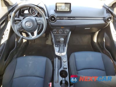 Zdjęcie 8 z 12 samochodu: 2018 TOYOTA YARIS IA BASE VIN:3MYDLBYV7JY319568 - miniatura