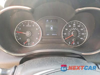 Zdjęcie 9 z 12 samochodu: 2018 KIA FORTE LX VIN:3KPFK4A78JE273266 - miniatura