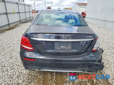Zdjęcie 6 z 11 samochodu: 2018 MERCEDES-BENZ E 300 4MATIC VIN:WDDZF4KB6JA378787 - miniatura