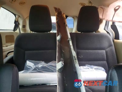 Zdjęcie 10 z 13 samochodu: 2017 DODGE GRAND CARAVAN SE VIN:2C4RDGBG3HR572731 - miniatura