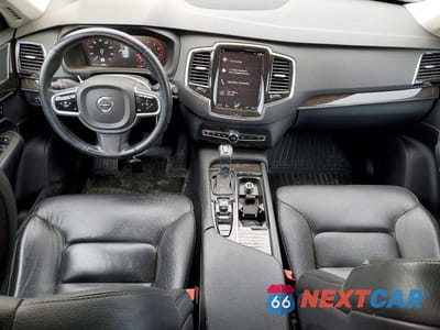 Zdjęcie 8 z 12 samochodu: 2017 VOLVO XC90 T6 VIN:YV4A22PK8H1184012 - miniatura