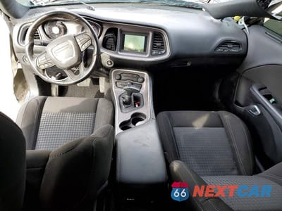 Zdjęcie 8 z 13 samochodu: 2022 DODGE CHALLENGER SXT VIN:2C3CDZAG5NH127982 - miniatura