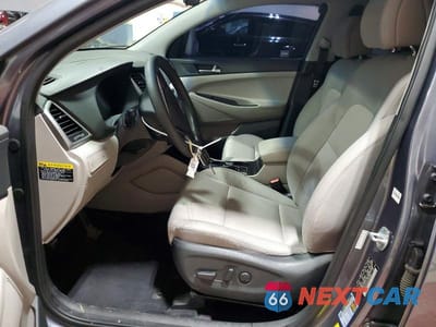 Zdjęcie 7 z 14 samochodu: 2017 HYUNDAI TUCSON SE VIN:KM8J3CA40HU585807 - miniatura