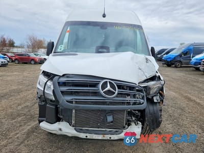 Piąte zdjęcie samochodu w środku: 2025 MERCEDES-BENZ 2500 CREW VIN:W1Y4KBHY9ST219795 - miniatura