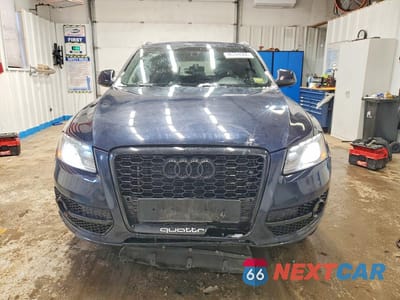 Piąte zdjęcie samochodu w środku: 2010 AUDI Q5 PREMIUM PLUS VIN:WA1MKAFP9AA045207 - miniatura