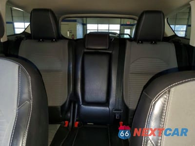 Zdjęcie 10 z 14 samochodu: 2019 FORD ESCAPE SE VIN:1FMCU9GD0KUA16186 - miniatura