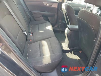 Zdjęcie 10 z 12 samochodu: 2021 KIA FORTE LXS VIN:3KPF24AD9ME325112 - miniatura