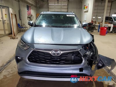 Piąte zdjęcie samochodu w środku: 2021 TOYOTA HIGHLANDER PLATINUM VIN:5TDFZRBH7MS157275 - miniatura