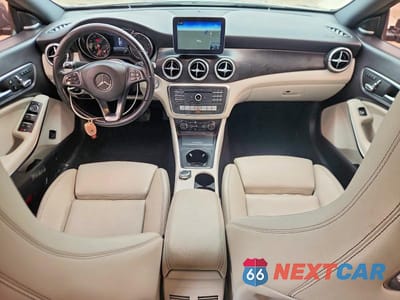 Zdjęcie 8 z 11 samochodu: 2019 MERCEDES-BENZ CLA 250 4MATIC VIN:WDDSJ4GB3KN714317 - miniatura