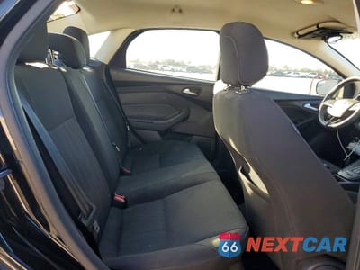 Zdjęcie 10 z 11 samochodu: 2018 FORD FOCUS SE VIN:1FADP3FE4JL215193 - miniatura