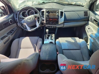 Zdjęcie 8 z 12 samochodu: 2012 TOYOTA TACOMA V6 VIN:3TMMU4FN7CM047351 - miniatura