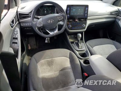 Zdjęcie 8 z 12 samochodu: 2020 HYUNDAI IONIQ PLUG-IN HYBRID SEL VIN:KMHC75LD8LU225327 - miniatura