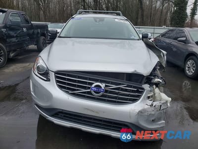 Piąte zdjęcie samochodu w środku: 2017 VOLVO XC60 T6 DYNAMIC VIN:YV449MRR3H2000748 - miniatura