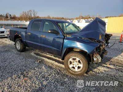 Czwarte zdjęcie samochodu z boku: 2005 DODGE DAKOTA QUAD SLT VIN:1D7HW48K15S227911 - miniatura