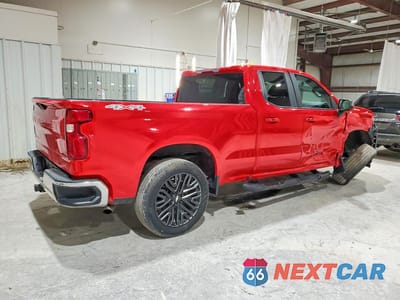 Trzecie zdjęcie samochodu z tyłu: 2019 CHEVROLET SILVERADO K1500 LT VIN:1GCRYDEK6KZ392952 - miniatura