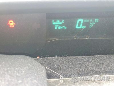 Zdjęcie 9 z 12 samochodu: 2005 TOYOTA PRIUS BASE VIN:JTDKB20U353108183 - miniatura